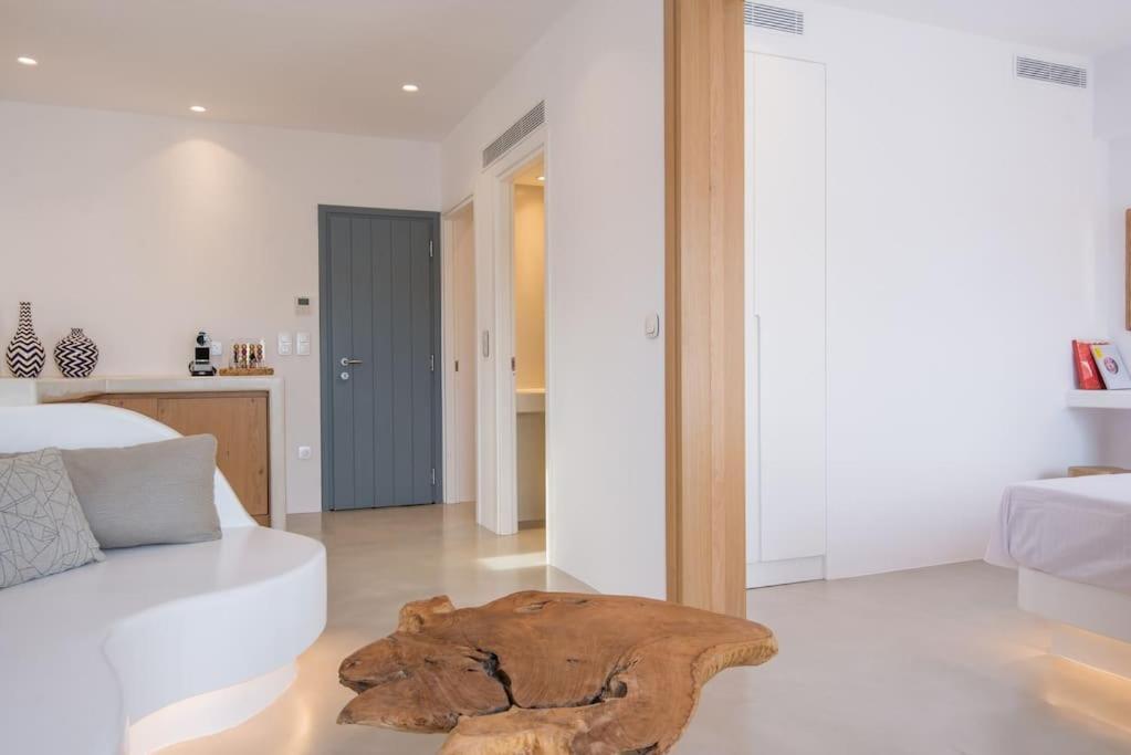 Aba Ηospitalite, The Deluxe Suite, Naousa ภายนอก รูปภาพ